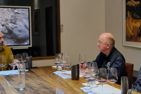 Oz Clarke descubre el alma de los tres vientos