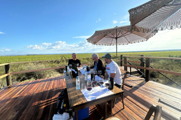 Tim Atkin en Mendoza: una mirada precisa sobre las nuevas cosechas