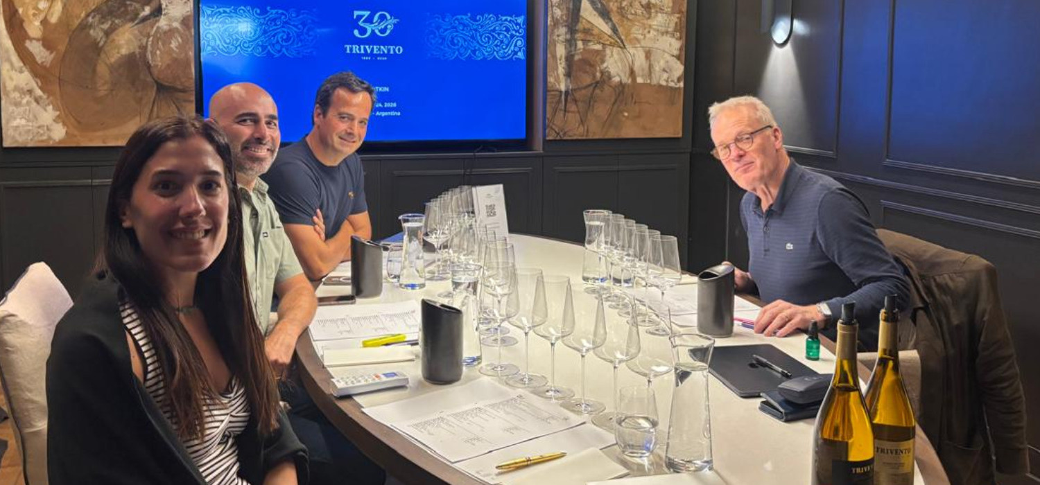 Tim Atkin en Mendoza: una mirada precisa sobre las nuevas cosechas